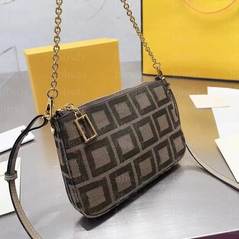 Vintage Shoulder Bag Fashion Letter Handbag High Capacity Purse Canvas Hobo Messenger Bags Satchel Women Designers Lady Tote Met