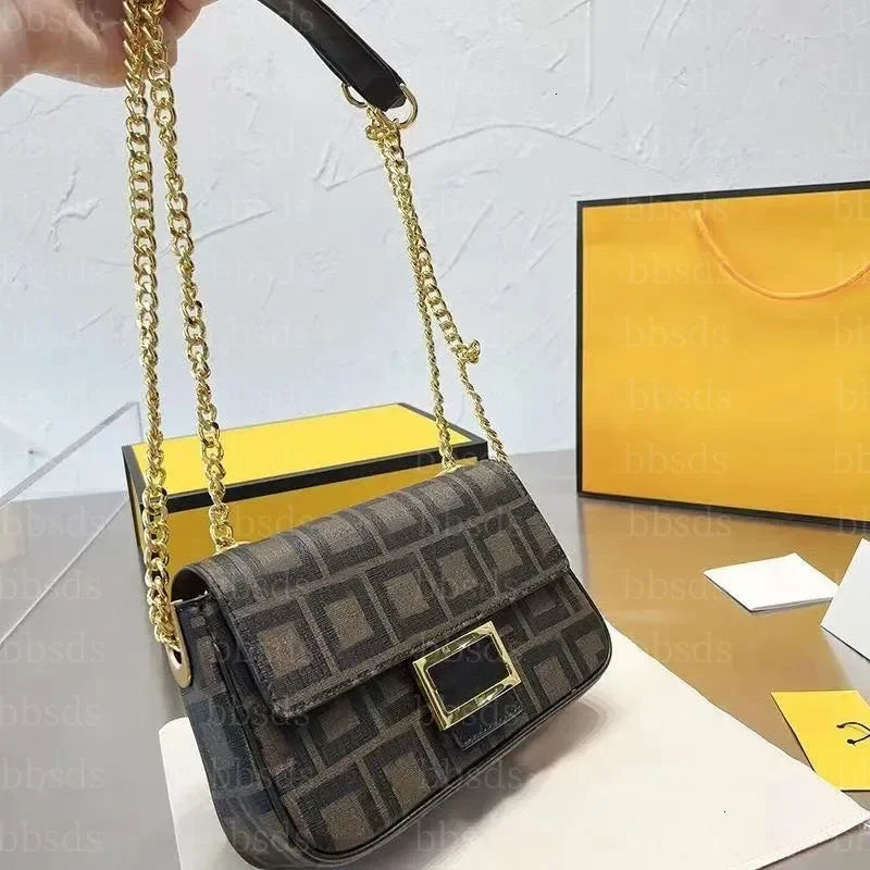 Vintage Shoulder Bag Fashion Letter Handbag High Capacity Purse Canvas Hobo Messenger Bags Satchel Women Designers Lady Tote Met